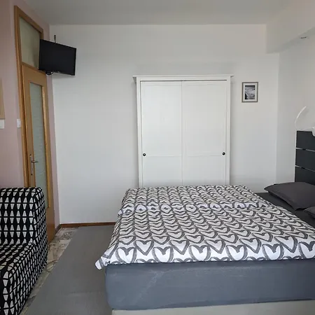 Appa Guest house *
